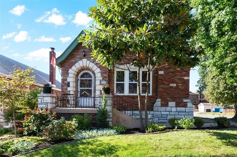 6580 Tholozan Ave, Saint Louis, MO 63109