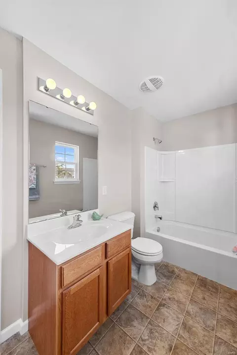 Bath - 804 Wayland Dr, O'fallon, MO 63366 photo 4 of 4
