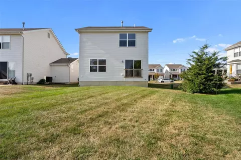 Exterior - 804 Wayland Dr, O'fallon, MO 63366 photo 3 of 4