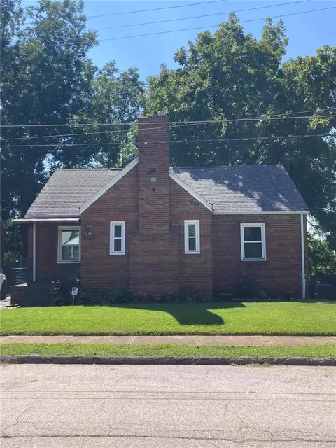 1924 Damato Ct, Jennings, MO 63136