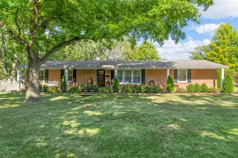 702 Carr St, Wentzville, MO 63385