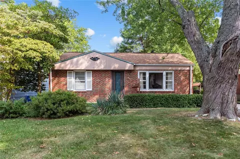 1220 Gahan Dr, Florissant, MO 63031