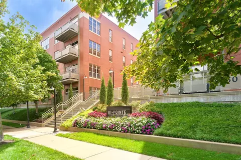 6340 Clayton Rd #407, Saint Louis, MO 63117