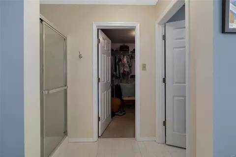 Entry Way - 365 David Harrison Ln, Ballwin, MO 63021 photo 4 of 4
