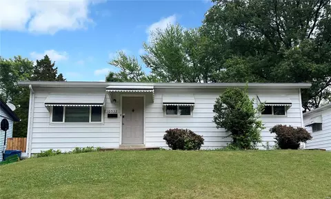 10532 Count Dr, Saint Louis, MO 63136