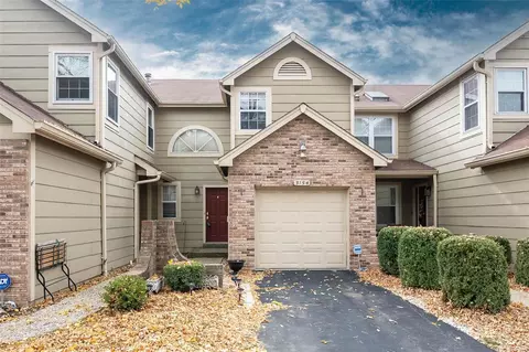 3154 Autumn Shores Dr, Maryland Heights, MO 63043