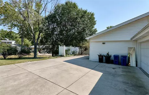 109 Clear Meadows Dr, Ballwin, MO 63011 photo 28