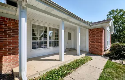 109 Clear Meadows Dr, Ballwin, MO 63011 photo 4