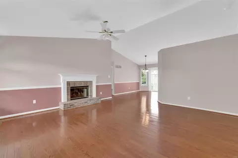 Living - 12 Cochise Ct, O'fallon, MO 63366 photo 2 of 3