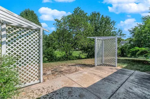Exterior - 12 Cochise Ct, O'fallon, MO 63366 photo 2 of 4