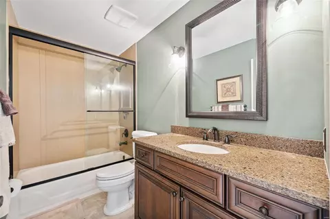 752 Charleston Oaks Dr, Ballwin, MO 63021 photo 16