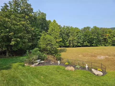 Exterior - 593 Hilltop Townes Dr, Eureka, MO 63025 photo 5 of 11