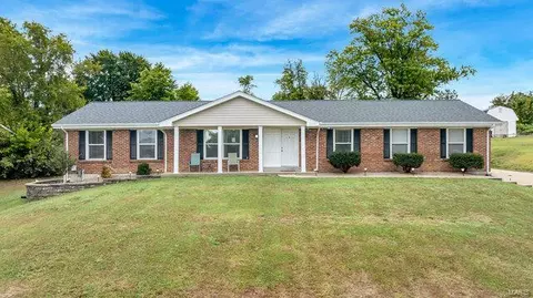 972 Motherhead Rd, Saint Charles, MO 63304