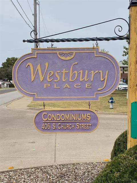 406 S Church St #114, Saint Peters, MO 63376