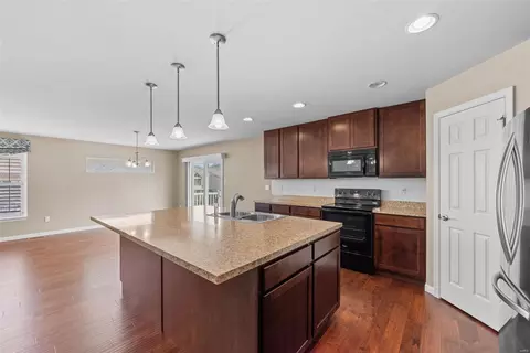 954 Promenade Ct, O'fallon, MO 63368 photo 10