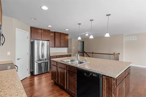 954 Promenade Ct, O'fallon, MO 63368 photo 8