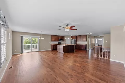 954 Promenade Ct, O'fallon, MO 63368 photo 4