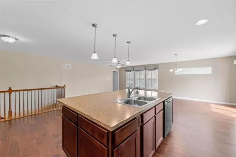 954 Promenade Ct, O'fallon, MO 63368 photo 9