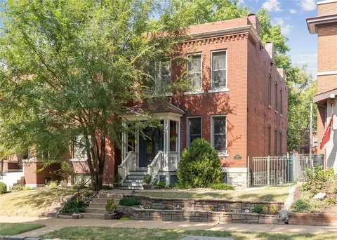 3859 Wyoming St, Saint Louis, MO 63116