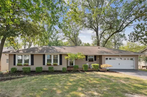 1280 Brownell Ave, Saint Louis, MO 63122