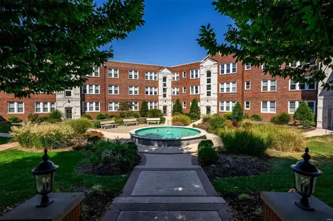7745 Kingsbury Blvd #22, Saint Louis, MO 63105
