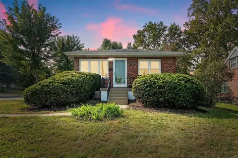 7300 Nottingham Ave, Saint Louis, MO 63119