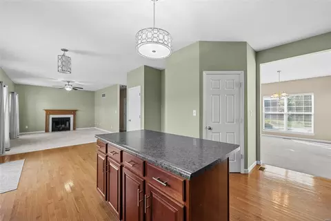 683 Springfield Dr, Wentzville, MO 63385 photo 9