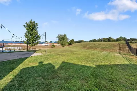 683 Springfield Dr, Wentzville, MO 63385 photo 23