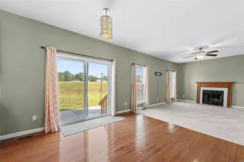 683 Springfield Dr, Wentzville, MO 63385 photo 11
