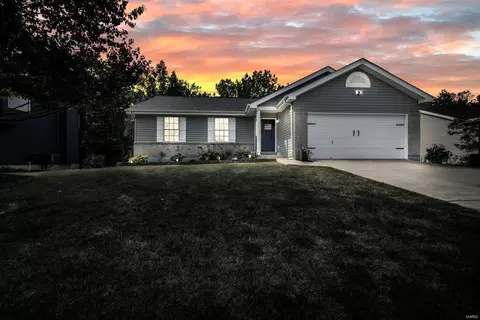 2020 Peine Forest Dr, Wentzville, MO 63385