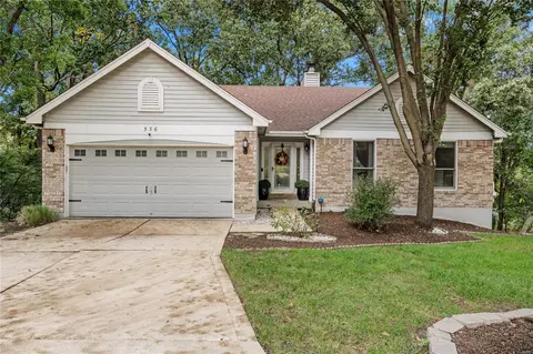 536 Wetherby Terrace Dr, Ballwin, MO 63021