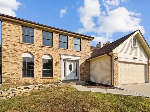 3844 Chablis Ct, Saint Charles, MO 63304