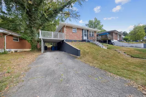 4304 Begg Blvd, Saint Louis, MO 63121