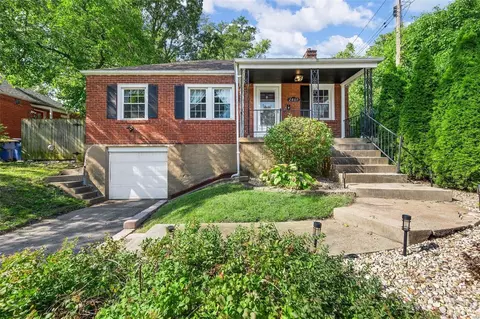 2807 Dunkirk Dr, Saint Louis, MO 63119