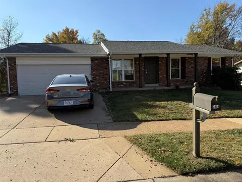 2508 Guebert Rd, Fenton, MO 63026