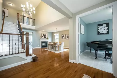 Entry Way - 331 Oak Stand Path, Chesterfield, MO 63005 photo 3 of 12