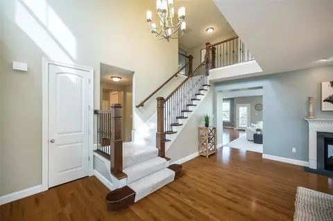 Entry Way - 331 Oak Stand Path, Chesterfield, MO 63005 photo 6 of 12