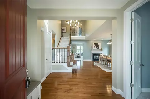 Entry Way - 331 Oak Stand Path, Chesterfield, MO 63005 photo 2 of 12