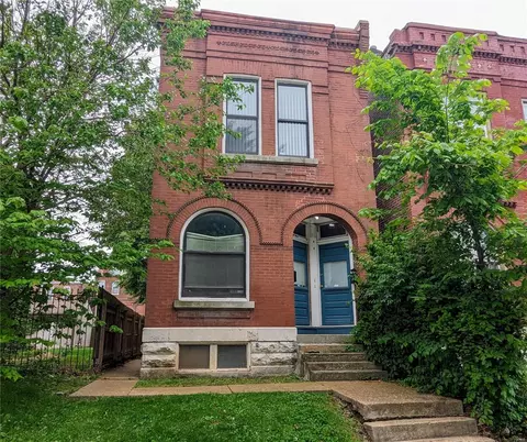 2710 Allen Ave, Saint Louis, MO 63104