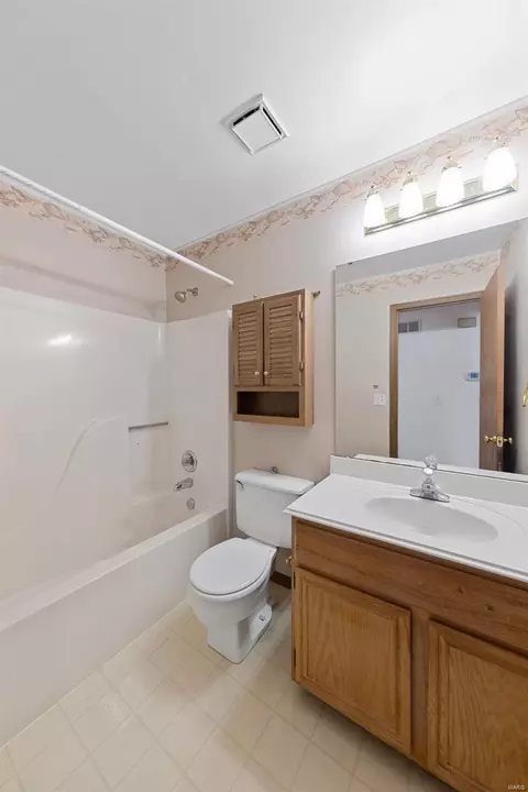 3 Mallard Pointe Dr, O'fallon, MO 63368 photo 13