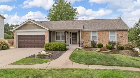 103 S Willow Grove Ct, Saint Peters, MO 63376