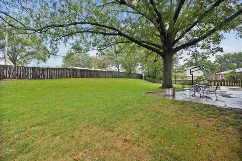 Exterior - 429 Tamarack Dr, Ballwin, MO 63011 photo 3 of 3