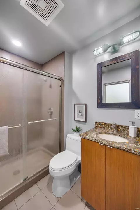 Bath - 429 Tamarack Dr, Ballwin, MO 63011 photo 1 of 2