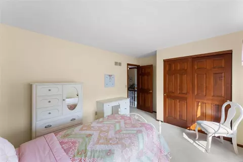 Bedroom - 2523 Barrett Springs Dr, Ballwin, MO 63021 photo 5 of 7