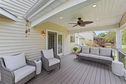 Exterior - 2523 Barrett Springs Dr, Ballwin, MO 63021 photo 7 of 20