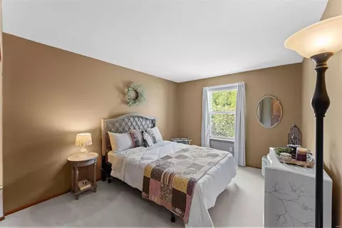 Bedroom - 2523 Barrett Springs Dr, Ballwin, MO 63021 photo 6 of 7