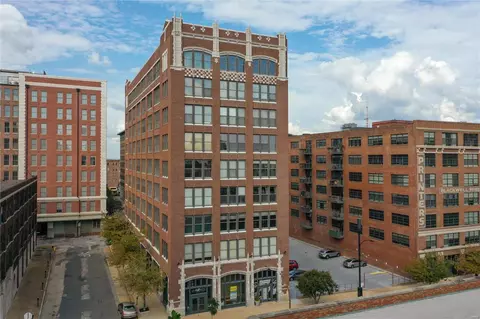 1627 Locust St #404, Saint Louis, MO 63103