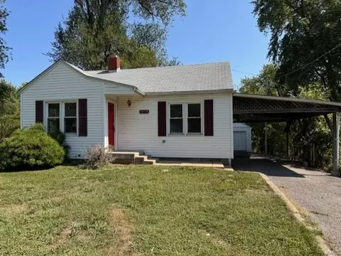 10154 Imperial Dr, Saint Louis, MO 63136