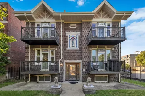 4512 Laclede Ave, Saint Louis, MO 63108