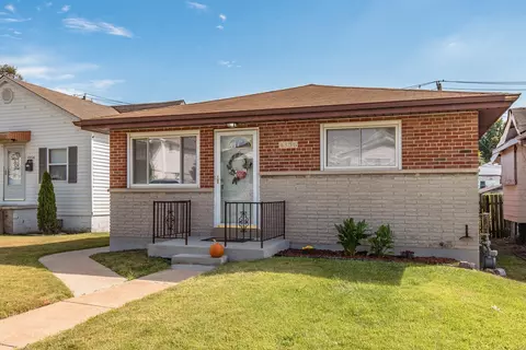 4356 Potomac St, Saint Louis, MO 63116